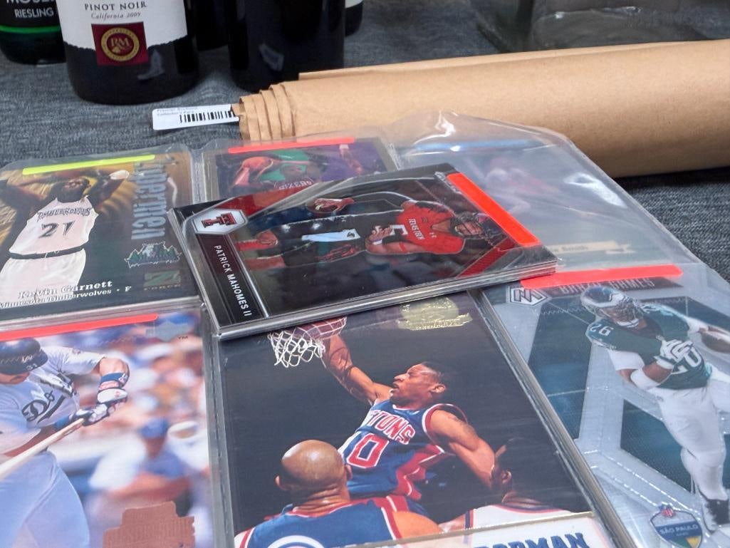 90 COLLATED SPORT TRADING CARD PACKS INCLUDES MANY HALL OF FAMERS AND STARS - 18