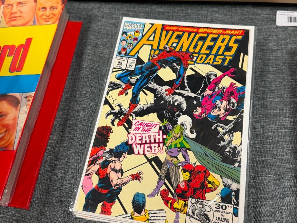 26 ASSORTED MARVEL COMIC BOOKS FEAT. NAMOR, THE AVENGERS, RED SONJA - 4
