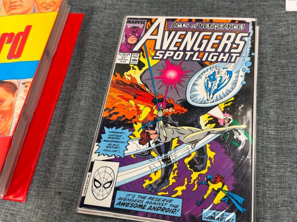 26 ASSORTED MARVEL COMIC BOOKS FEAT. NAMOR, THE AVENGERS, RED SONJA - 9