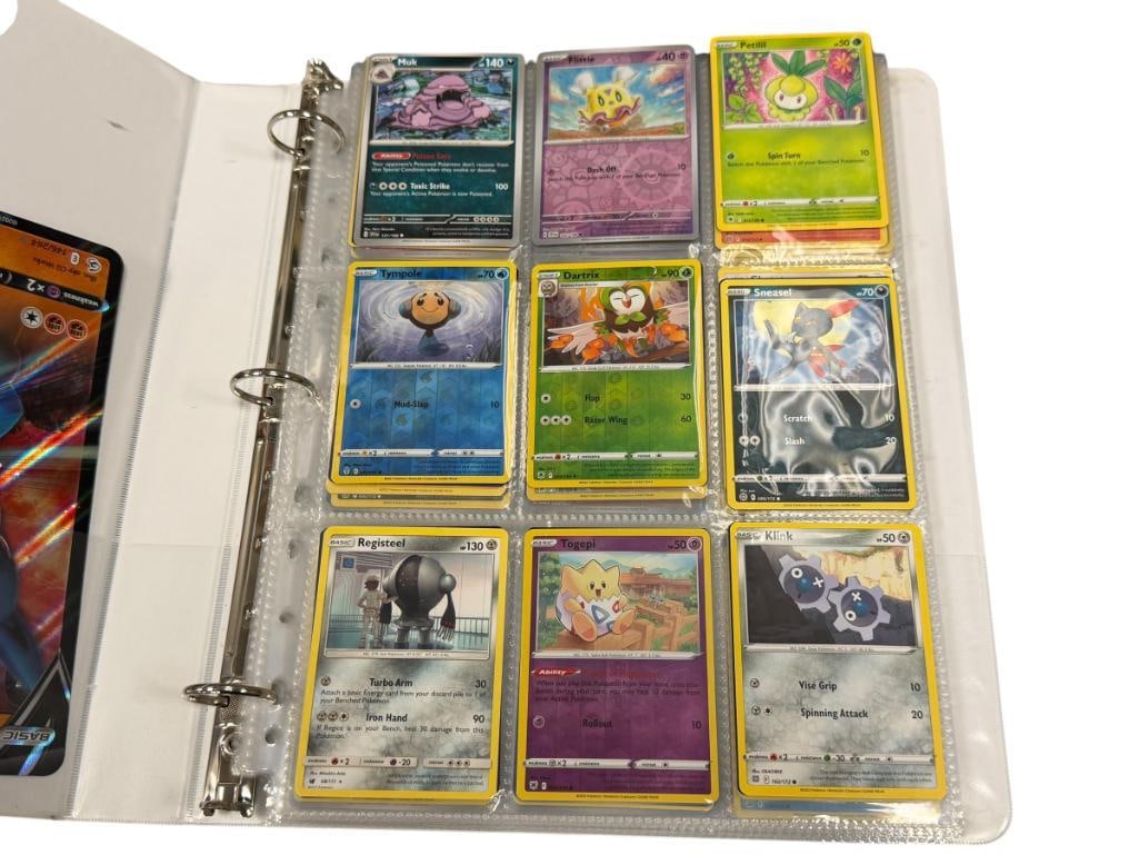 OVER 200 POKEMON GAME TRADING CARDS INCLUDES FEW HOLO / FOIL CARDS 2016-2023 (1 of 18)