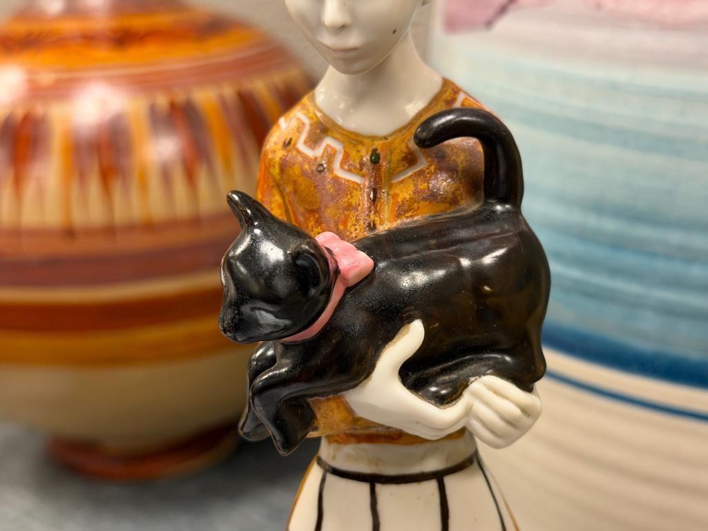 LDA PORCELAIN FIGURE MADE IN SPAIN - 3