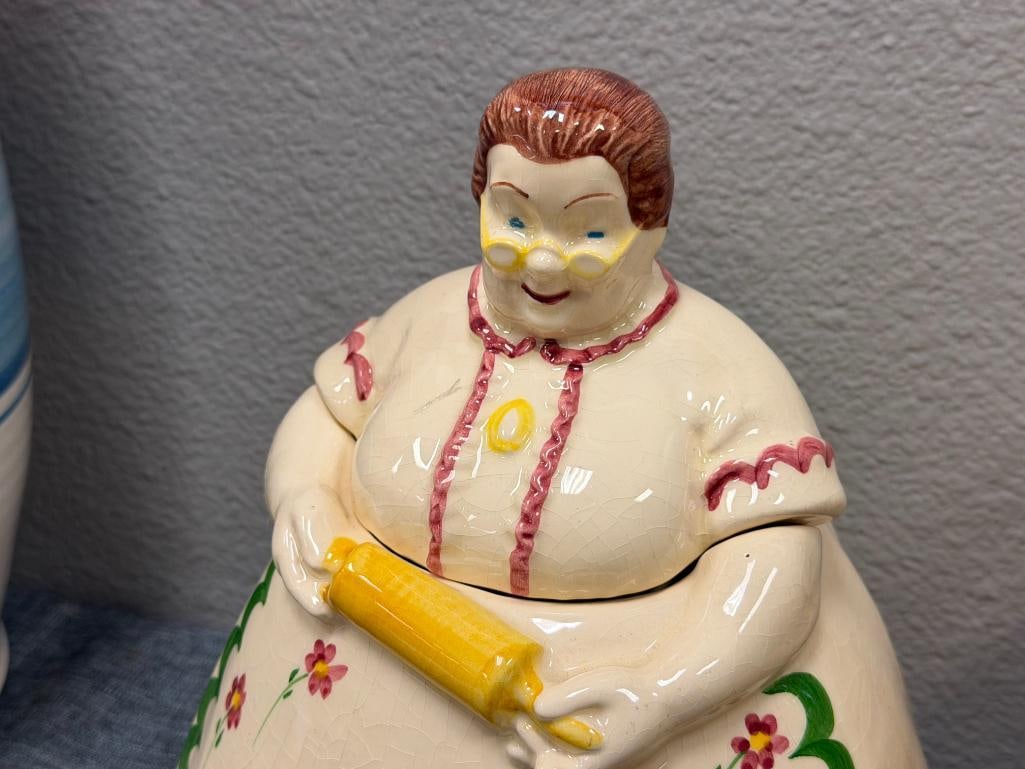 MID-CENTURY CERAMIC FIGURAL COOKIE JAR - 2