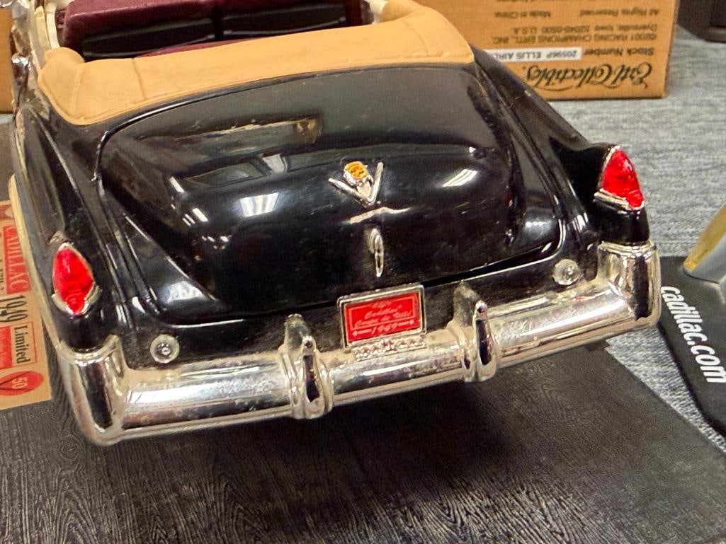1/18 DIE-CAST MODEL CARS HOTWHEELS CADILLAC NORTHSTAR LMP AND ROAD LEGENDS '49 COUP DE VILLE - 12
