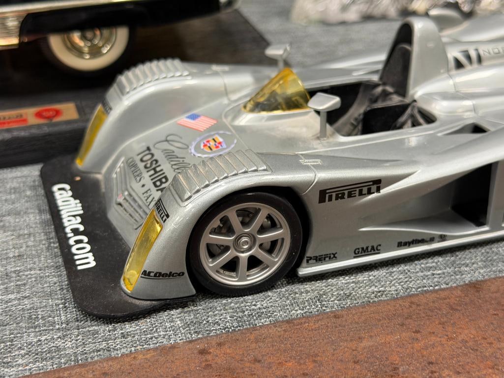 1/18 DIE-CAST MODEL CARS HOTWHEELS CADILLAC NORTHSTAR LMP AND ROAD LEGENDS '49 COUP DE VILLE - 3
