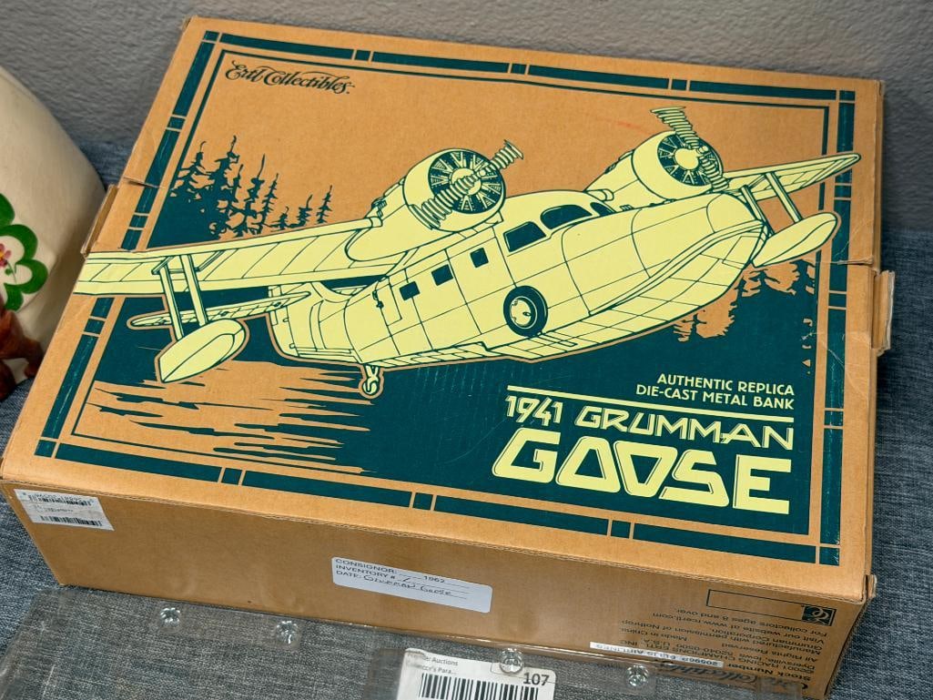 ERTL COLLECTIBLES AUTHENTIC REPLICA 1941 GRUMMAN GOOSE DIE-CAST METAL COIN BANK - 7