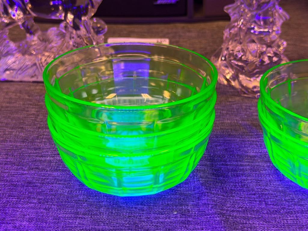 ANCHOR HOCKING URANIUM GLASS BLOCK OPTIC BOWLS SET OF 5 UV LIGHT REACTIVE CIRCA 1930'S - 2