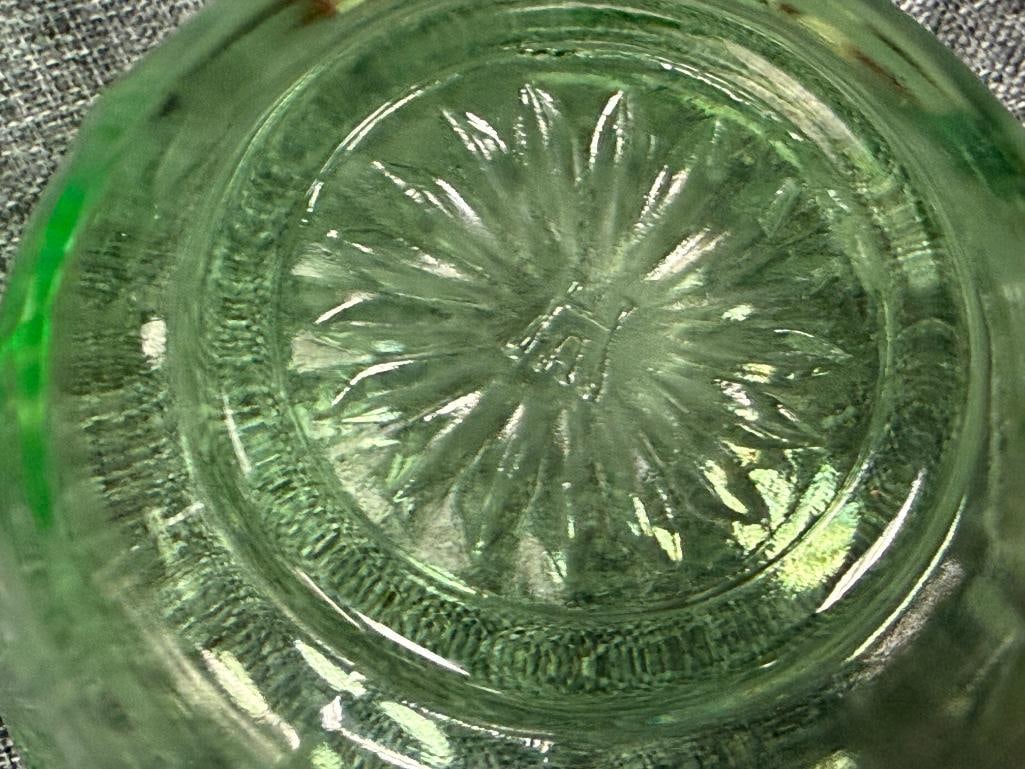 ANCHOR HOCKING URANIUM GLASS BLOCK OPTIC BOWLS SET OF 5 UV LIGHT REACTIVE CIRCA 1930'S - 9