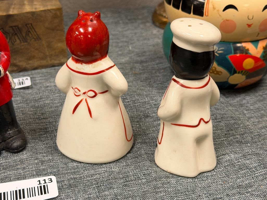BLACK AMERICANA VINTAGE FIGURAL SALT AND PEPPER SHAKERS ONE SET MADE BY F & F MOLD AND DIE WORKS - 4