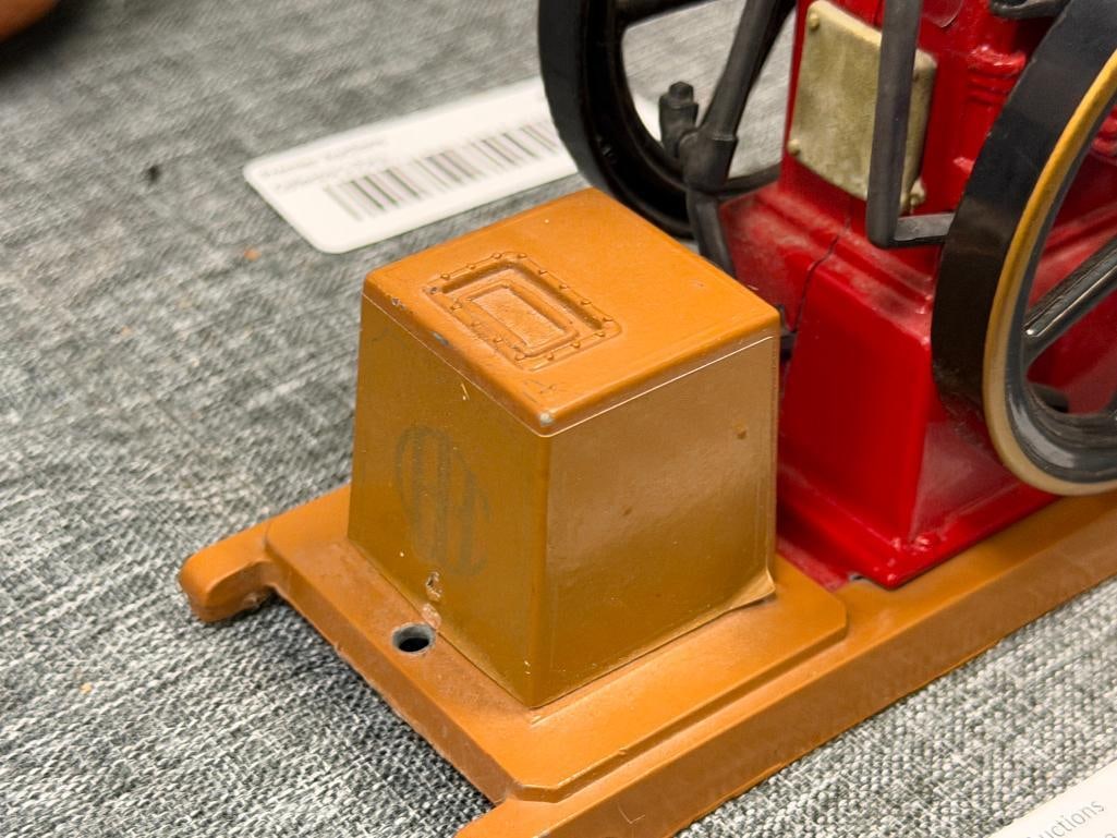 ERTL 1991 CASE CORPORATION FAMOUS IHC VERTICAL ENGINE 1/8 SCALE - 4