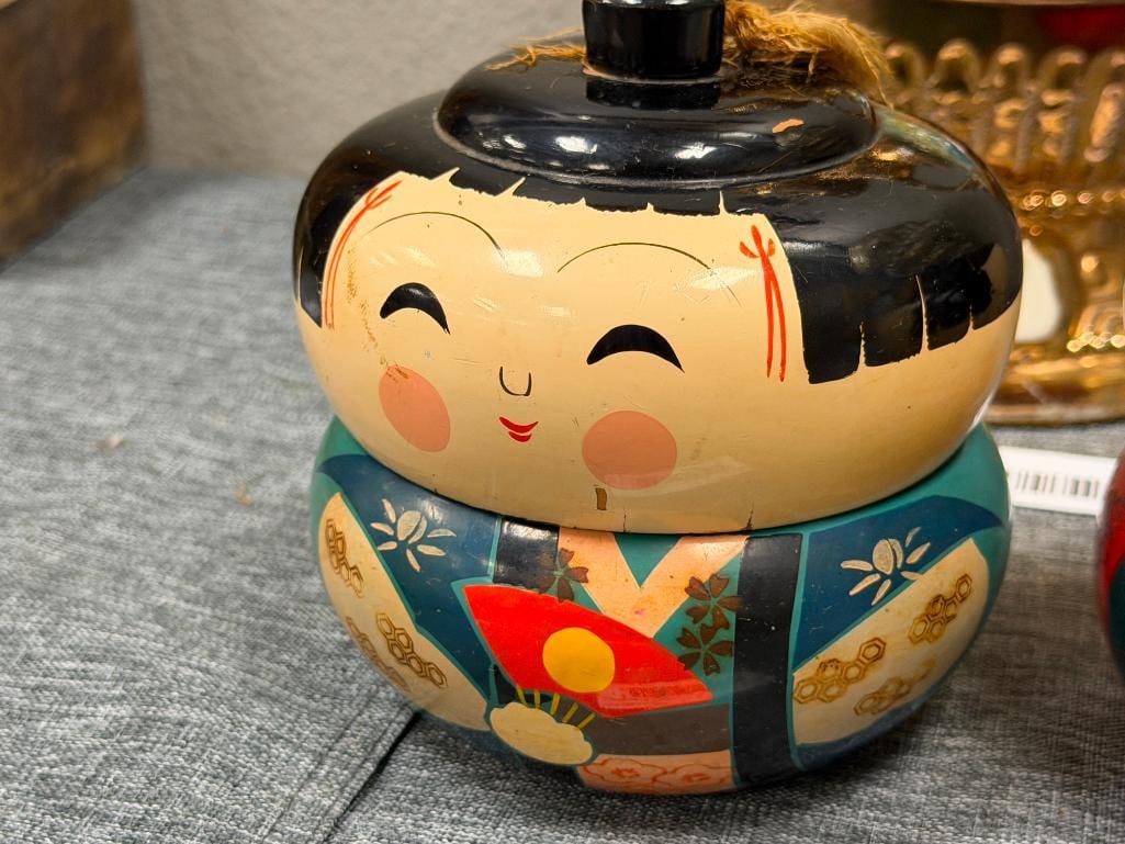 VINTAGE JAPANESE KOKESHI DOLL STACKING LACQUERWARE TRINKET BOXES - 4