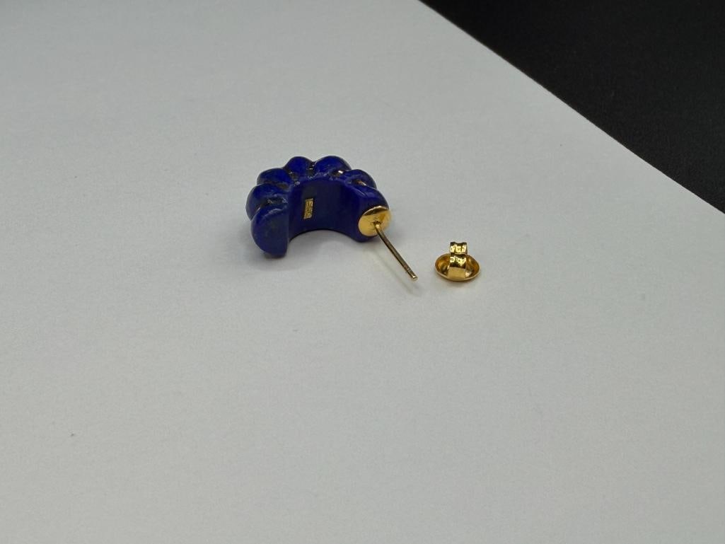 14K YELLOW GOLD RIBBED LAPIS HALF HOOP POST EARRINGS - 4