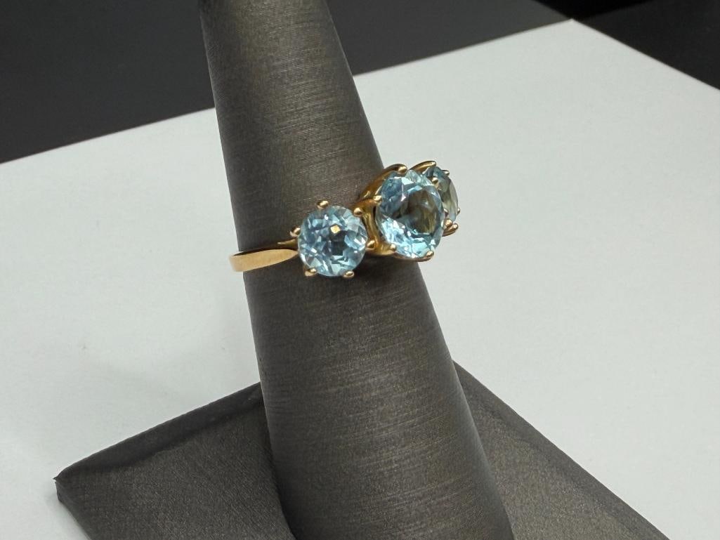 10K YELLOW GOLD ROUND CUT SWISS BLUE TOPAZ RING - 2