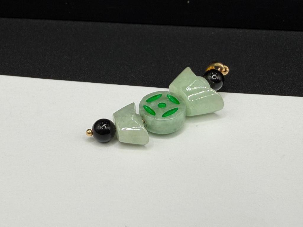 14K YELLOW GOLD CHINESE HALLMARKED GREEN JADE AND BLACK ONYX PENDANT - 2