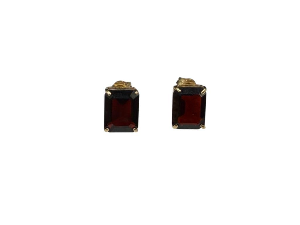 14K YELLOW GOLD EMERALD CUT GARNET POST EARRINGS (1 of 4)