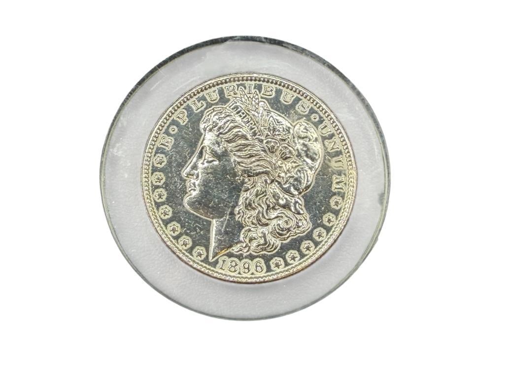 1896 U.S. MORGAN SILVER DOLLAR IN LUCITE: 90% SILVER