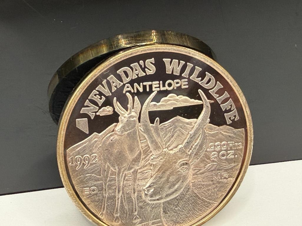 1992 NEVADA'S WILDLIFE " ANTELOPE " THE GREAT SEAL OF NEVADA .999 FINE SILVER TWO TROY OUNCE ROUND - 2