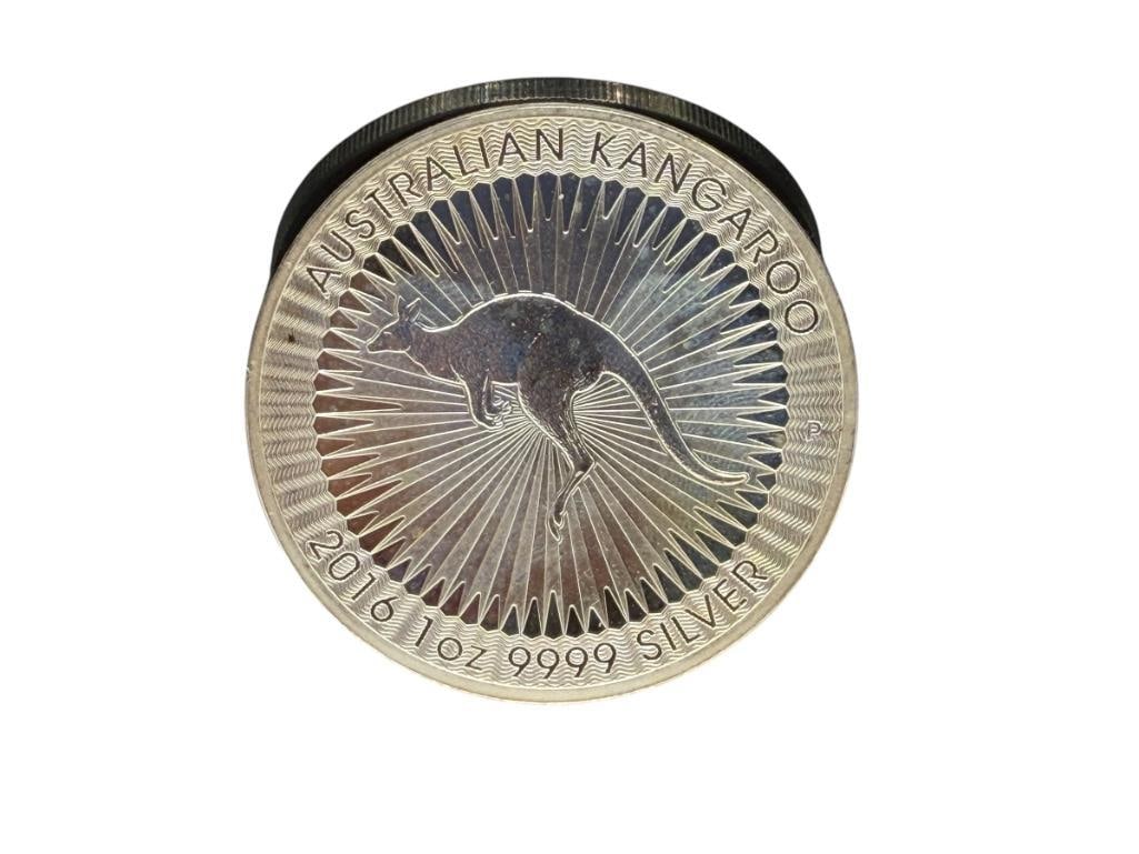 2016 AUSTRAILIAN KANGAROO .999 FINE SILVER AUSTRAILAIN DOLLAR (1 of 6)
