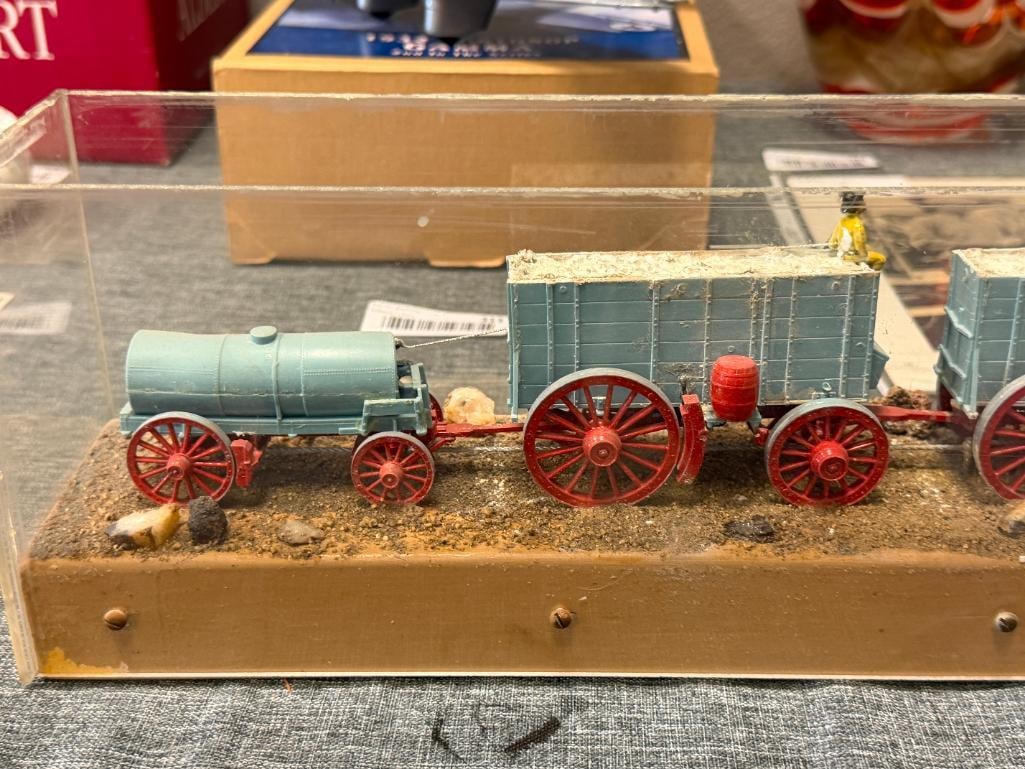20TH CENTURY VINTAGE PLASTIC KIT MODEL OF A 20 MULE PULL TEAM - 3