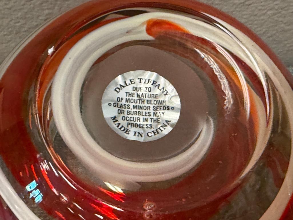 DALE TIFFANY HAND BLOWN ART GLASS VASE - 6
