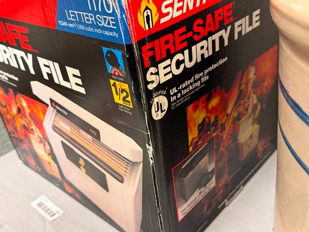 SENTRY 1170 LETTER SIZE FIRE-SAFE SECURITY FILE NEW OLD STOCK - 6