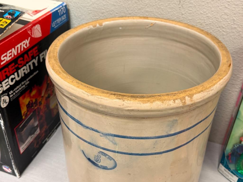 ANTIQUE MARSHALL POTTERY INC. 6-GALLON CROCK - 2