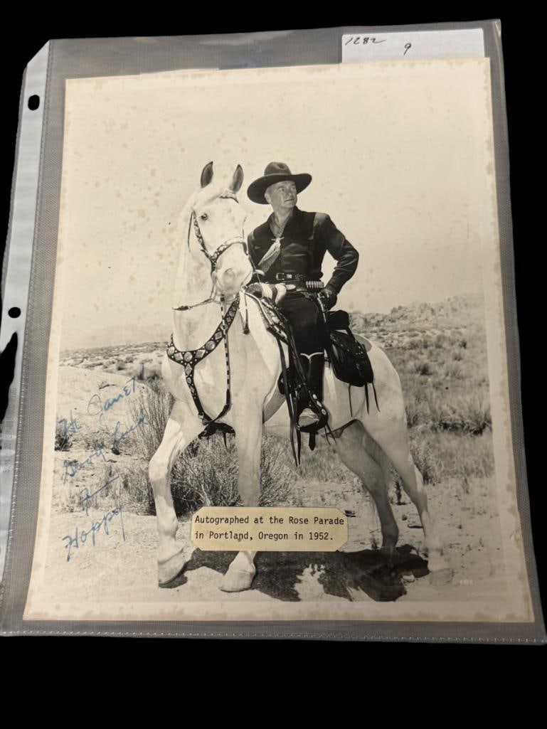 WILLIAM BOYD AS HOPALONG CASSSIDY AUTOGRAPHED BLACK AND WHITE PHOTO AT ROSE PARADE IN 1952 (1 of 6)