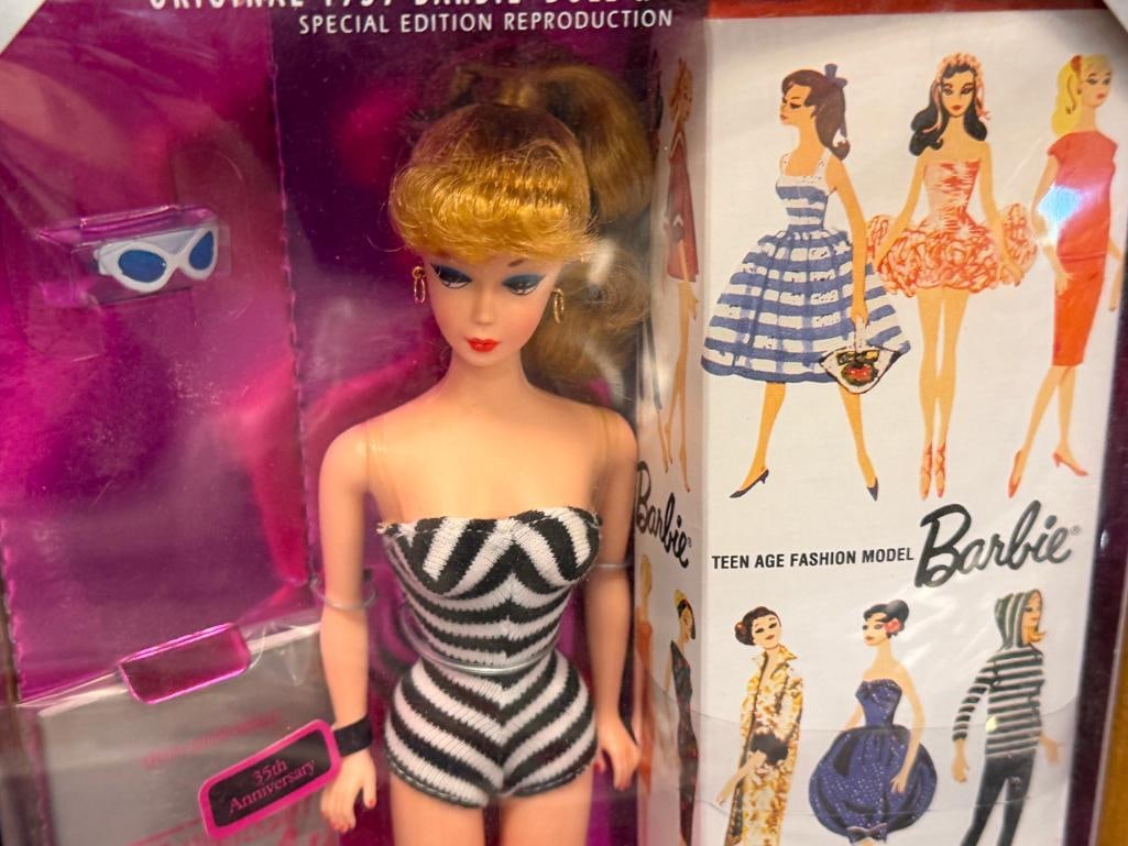 FOUR BARBIE DOLL ENSEMBLES 35TH ANNIVERSARY, HAPPY HALLOWEEN BARBIE & KELLY, THE LITTLE MERMAID - 9