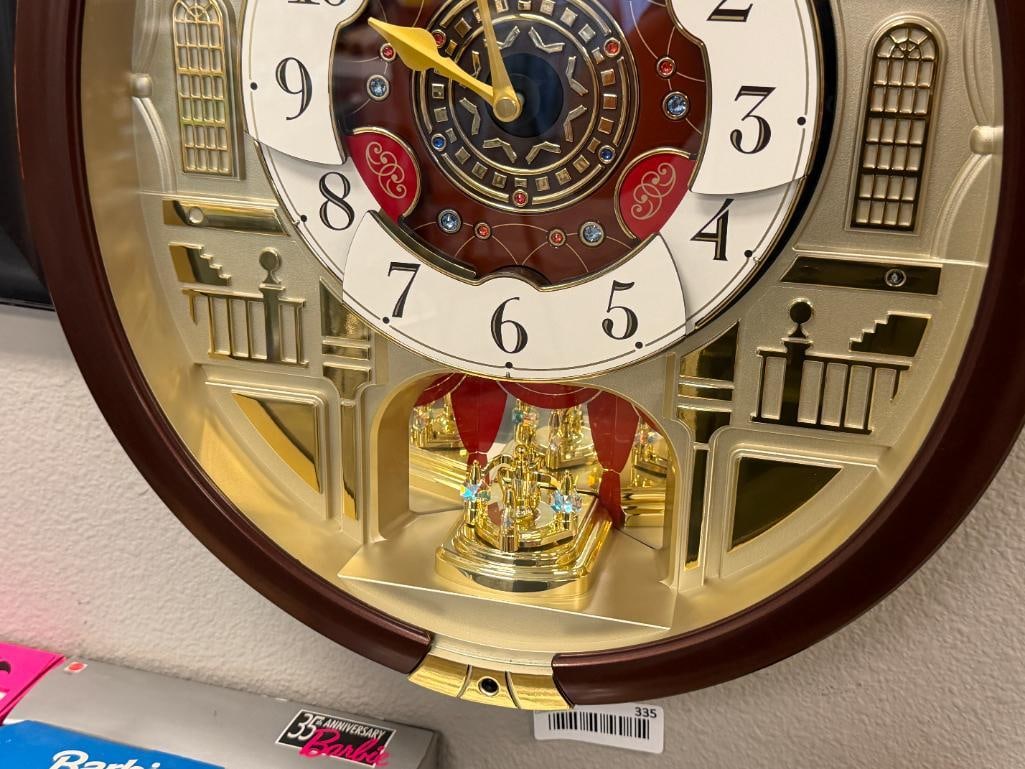 SEIKO MELODIES IN MOTION SPECIAL COLLECTORS EDITION ANIMATED WALL CLOCK 2015 QXM554BRH - 3