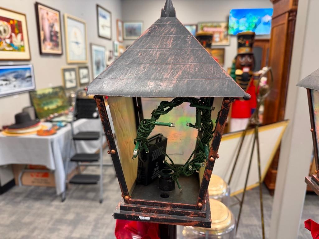 PAIR OF DECORATIVE HOLIDAY LAMP POST FEATURES WITH GREENERY - 4