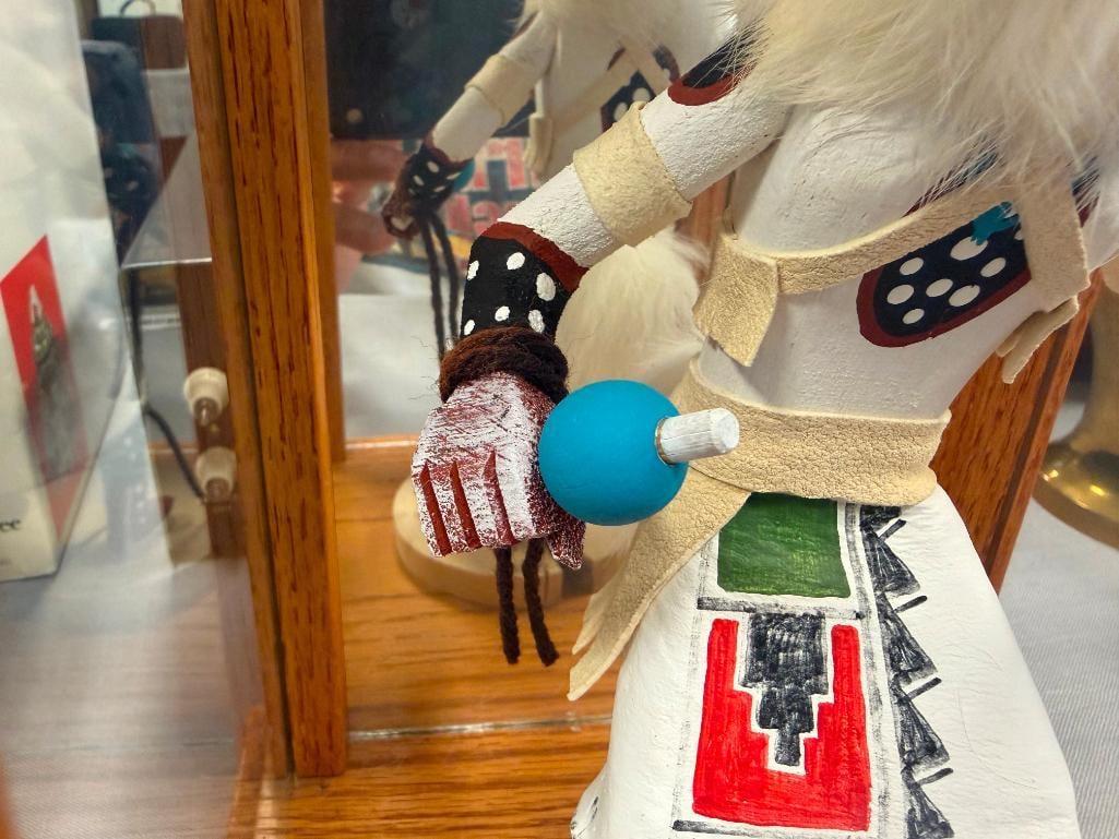 WHITE WOLF KACHINA HAND CRAFTED ACCENT TABLE LAMP MADE FROM OAK AND GLASS - 8