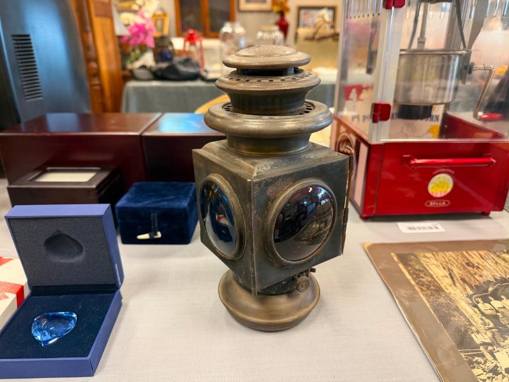 CIRCA 1910 FORD MODEL 115 REAR / SIDE KEROSENE LAMP MADE BY THE JNO. W. BROWNING MFG. CO. - 2