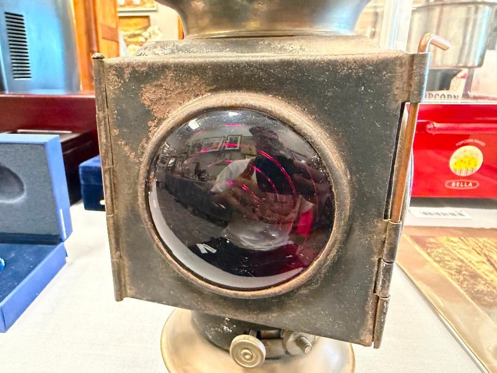 CIRCA 1910 FORD MODEL 115 REAR / SIDE KEROSENE LAMP MADE BY THE JNO. W. BROWNING MFG. CO. - 4