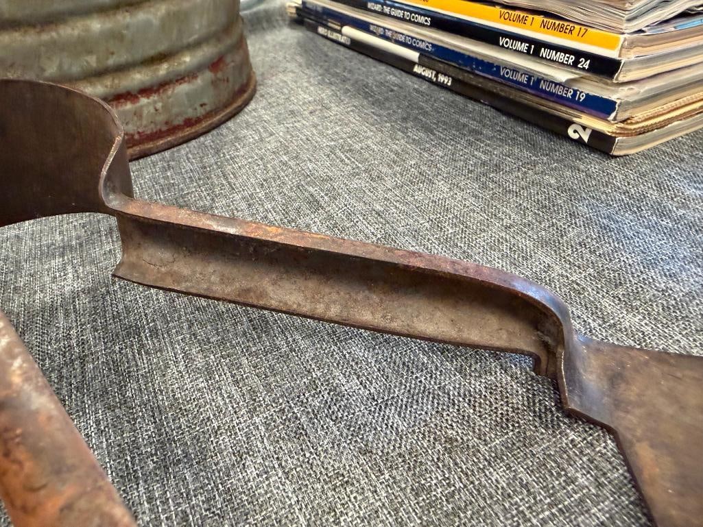 20TH CENTURY FARMING TOOLS HAY HOOKS, DEHORNING CLIPPERS, SHEARS, AND OIL CAN - 12