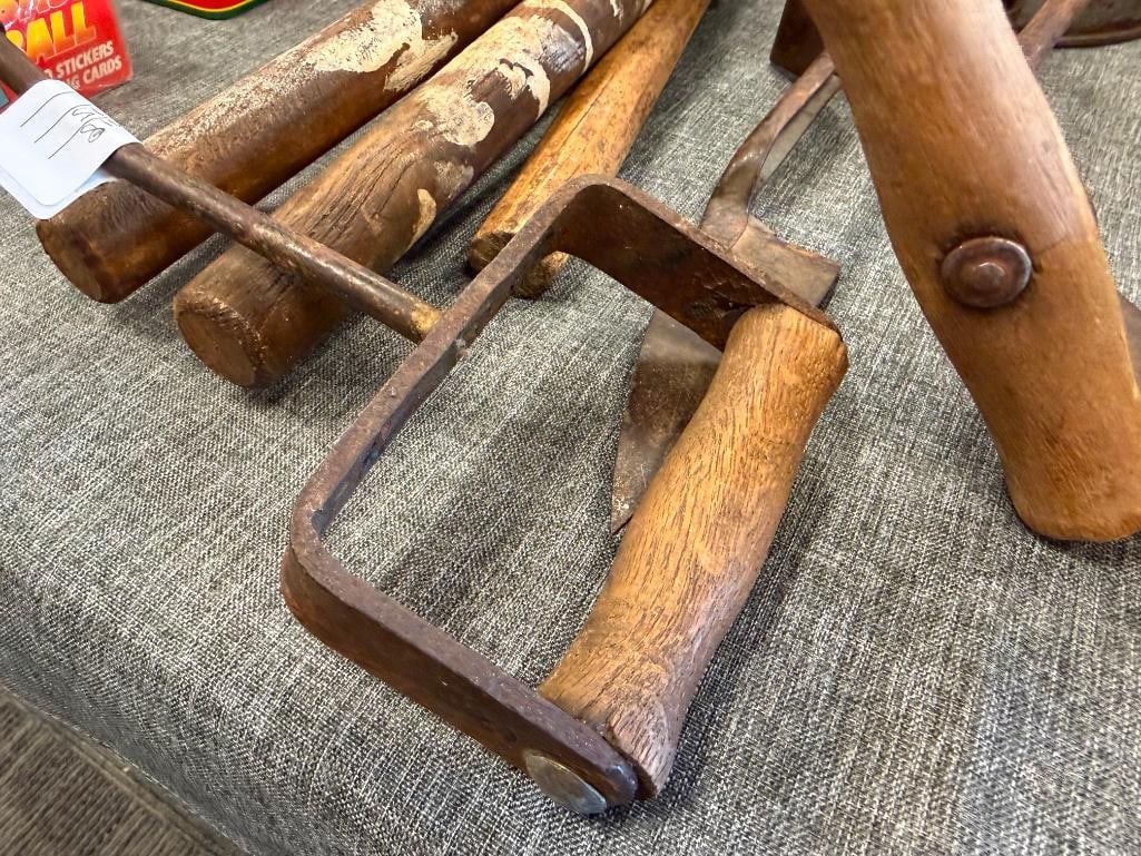 20TH CENTURY FARMING TOOLS HAY HOOKS, DEHORNING CLIPPERS, SHEARS, AND OIL CAN - 4