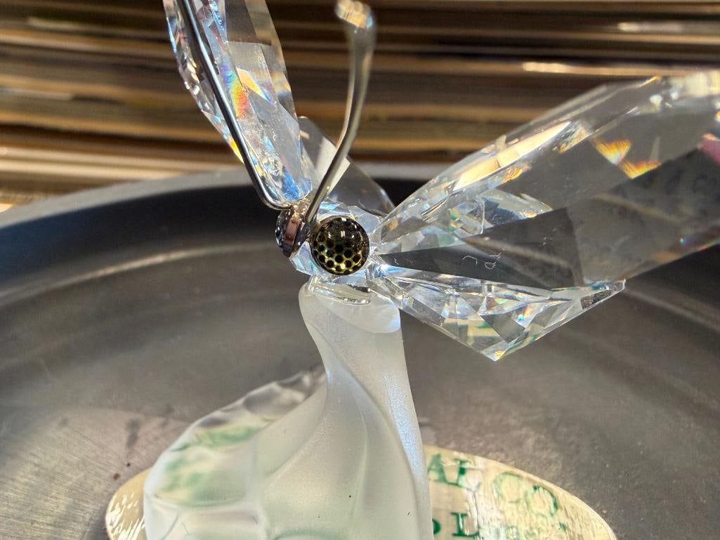 SWAROVSKI CRYSTAL FIGURINE BUTTERFLY ON LEAF IN THE SECRET GARDEN COLLECTION INTRODUCED IN 1994 - 10