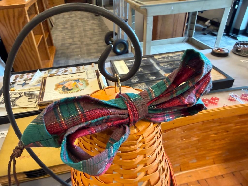 LONGABERGER HAND WOVEN MAPLE BELL WITH METAL STAND, HANGING BASKET AND RECTANGULAR BASKET - 5