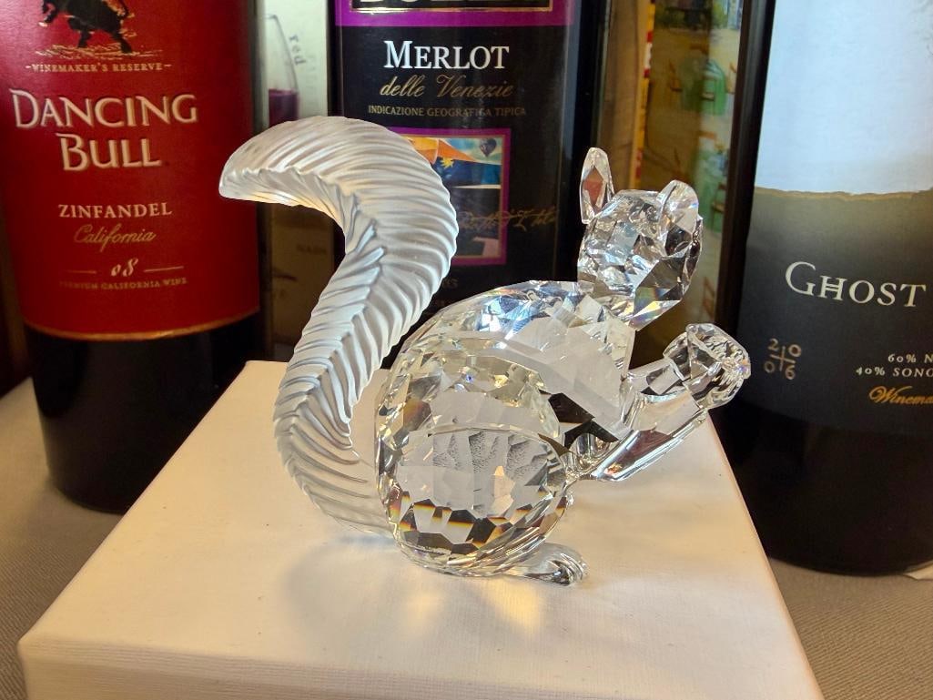 SWAROVSKI CRYSTAL SCS 10TH ANNIVERSARY SQUIRREL FIGURINE RELEASED IN 1997 DESIGNED BY A. HIRZINGER - 8