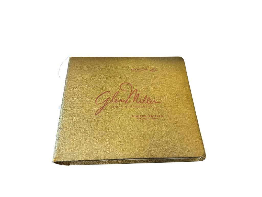 1954 RCA VICTOR GLENN MILLER AND HIS ORCHESTRA LIMITED EDITION 45 RPM VINYL SET VOLUME II NO. 432: INCLUDES 15 45RPM RECORDS, ALBUM IS INTACT, SHOWS WEAR