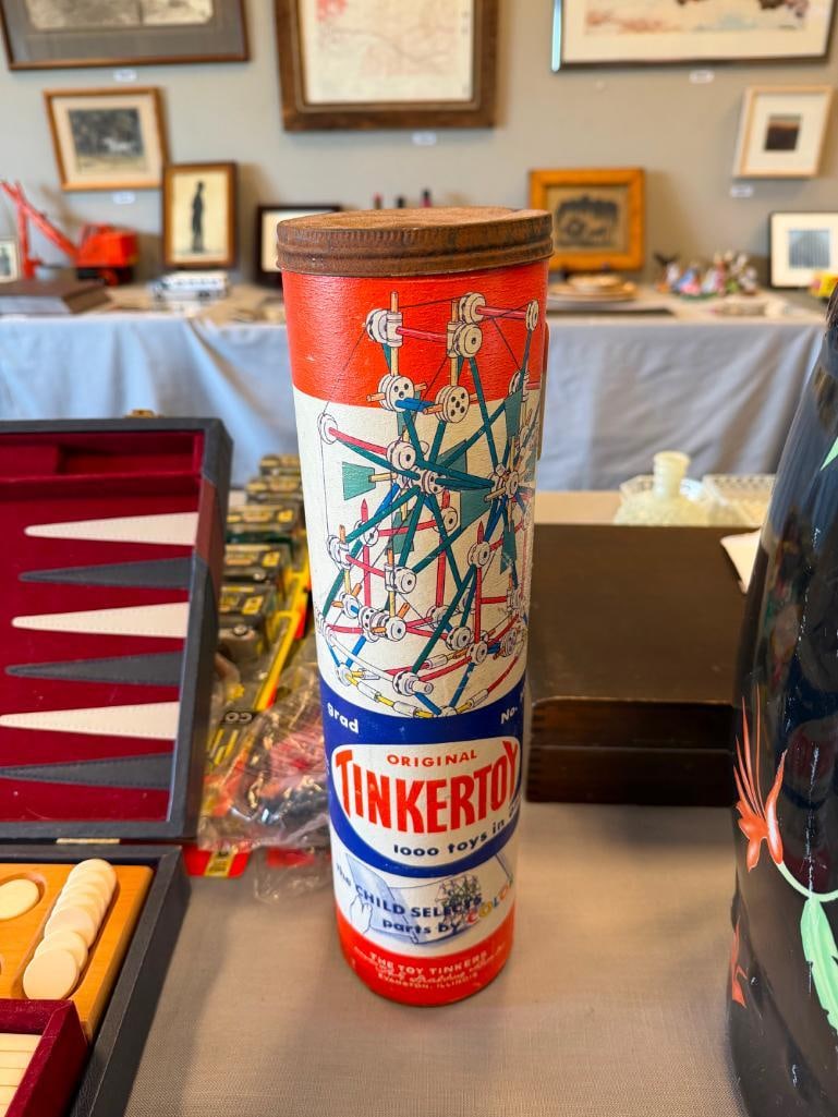 1950'S - 1960'S TINKERTOY NO. 146 CARDBOARD CANISTER WITH BUILDING PIECES - 2