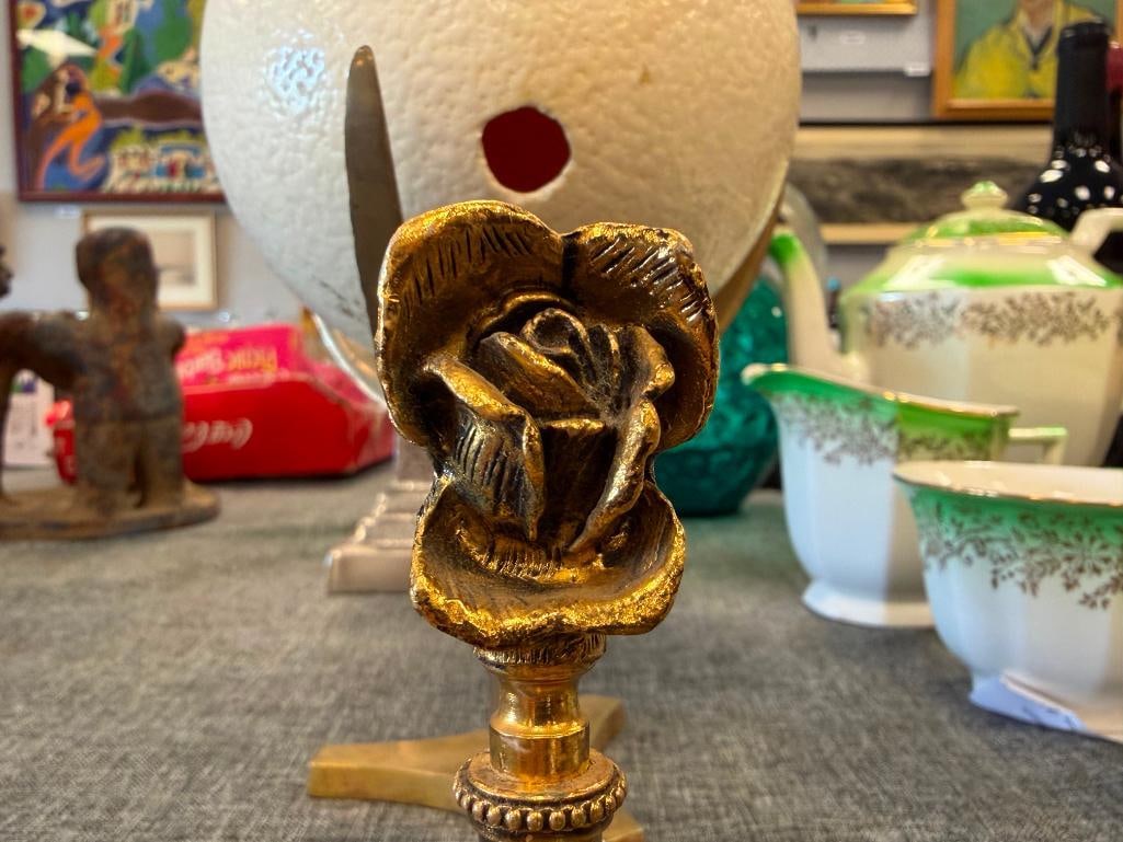 VINTAGE MATSON-STYLE GOLD ORMOLU AND CUT CRYSTAL PERFUME BOTTLE - 4