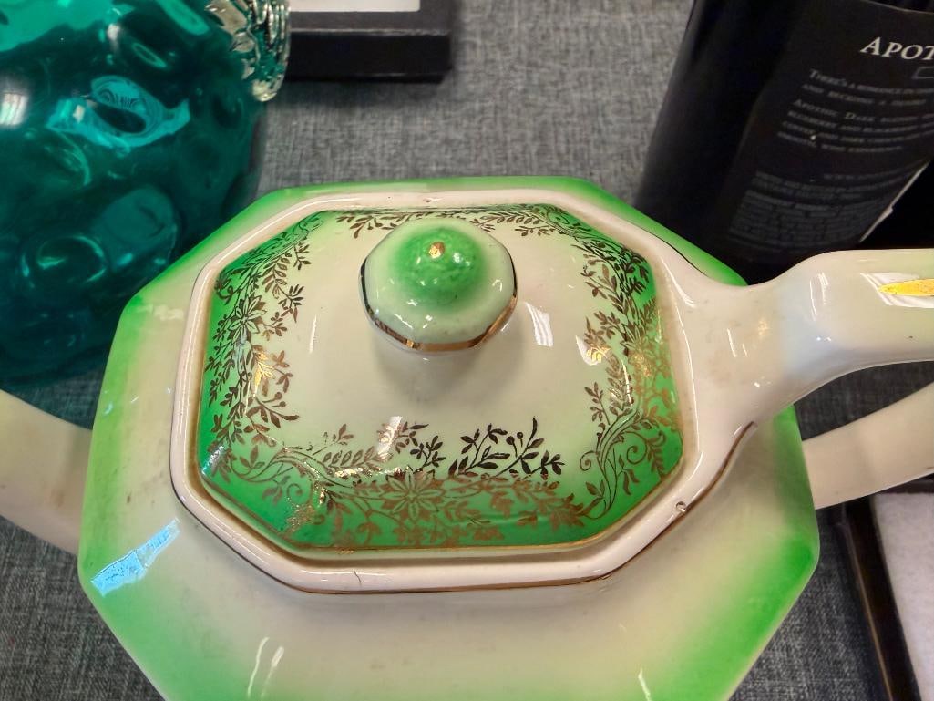 VINTAGE BROTHERHOOD OF OPERATIVE POTTERIES WINDSOR CHINA CO. VICTORIA PATTERN CHINA - 15