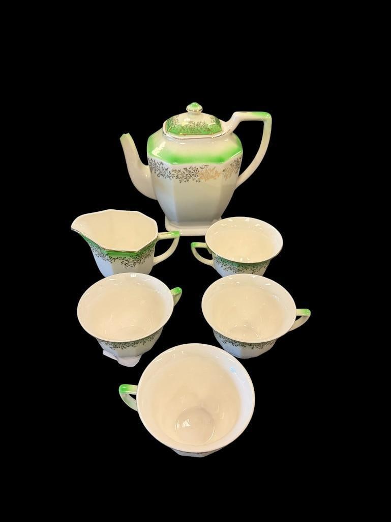 VINTAGE BROTHERHOOD OF OPERATIVE POTTERIES WINDSOR CHINA CO. VICTORIA PATTERN CHINA (1 of 17)