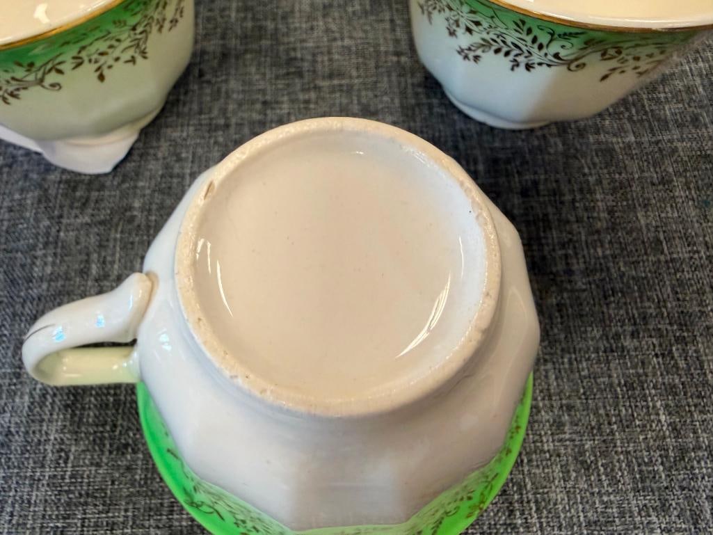 VINTAGE BROTHERHOOD OF OPERATIVE POTTERIES WINDSOR CHINA CO. VICTORIA PATTERN CHINA - 6