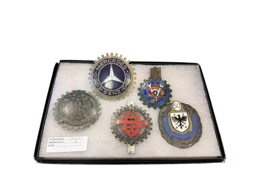 VINTAGE ENAMELED EUROPEAN CAR CLUB GRILL BADGES / EMBLEMS MERCEDES-BENZ, AUTOMOBILE CLUB DE L'ILE: 50TH ANNIVERSARY ADAC JUBILAUMS ZIELFAHRT MUNCHEN CAR GRILL BADGE MADE BY RENOWNED FIRM DESCHLER & SOHN, CLUB DER SCHWEIZ CLUB DE SUISSE MADE BY PAUL KRAMER, LUXEMBURG AUTOMOBILE CLUB, TOTAL OF