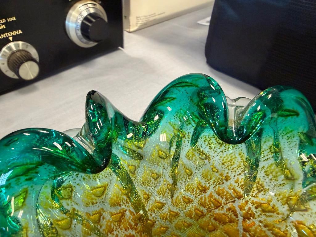 HAND BLOWN ART GLASS EMERALD GREEN BUBBLE GLASS BOWL WITH GOLD AND SILVER SHIMMER - 4