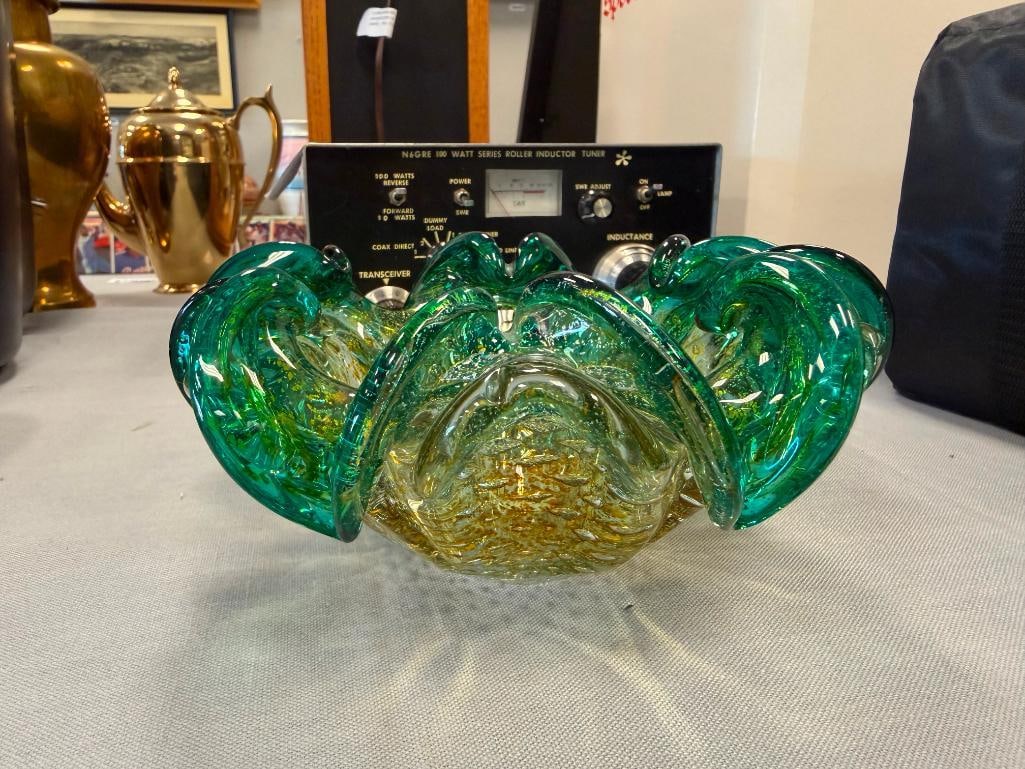 HAND BLOWN ART GLASS EMERALD GREEN BUBBLE GLASS BOWL WITH GOLD AND SILVER SHIMMER - 8