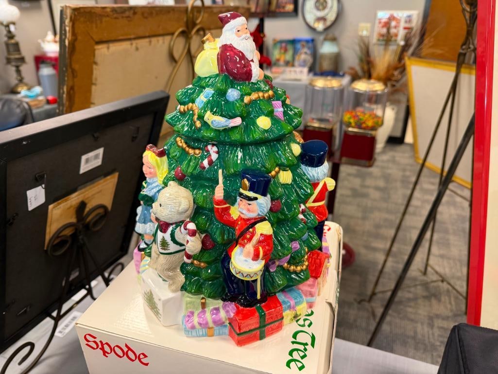 SPODE CHRISTMAS TREE CERAMIC TOYS AROUND THE TREE COOKIE JAR WITH ORIGINAL BOX - 6