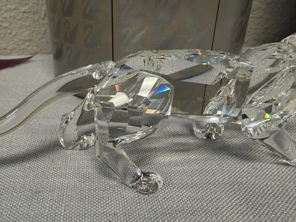 SWAROVSKI CRYSTAL MEDIUM LEOPARD FIGURINE DESIGNED BY MICHAEL STAMEY INTRODUCED IN 1994 - 11
