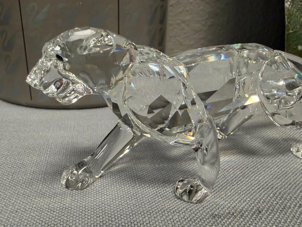 SWAROVSKI CRYSTAL MEDIUM LEOPARD FIGURINE DESIGNED BY MICHAEL STAMEY INTRODUCED IN 1994 - 13