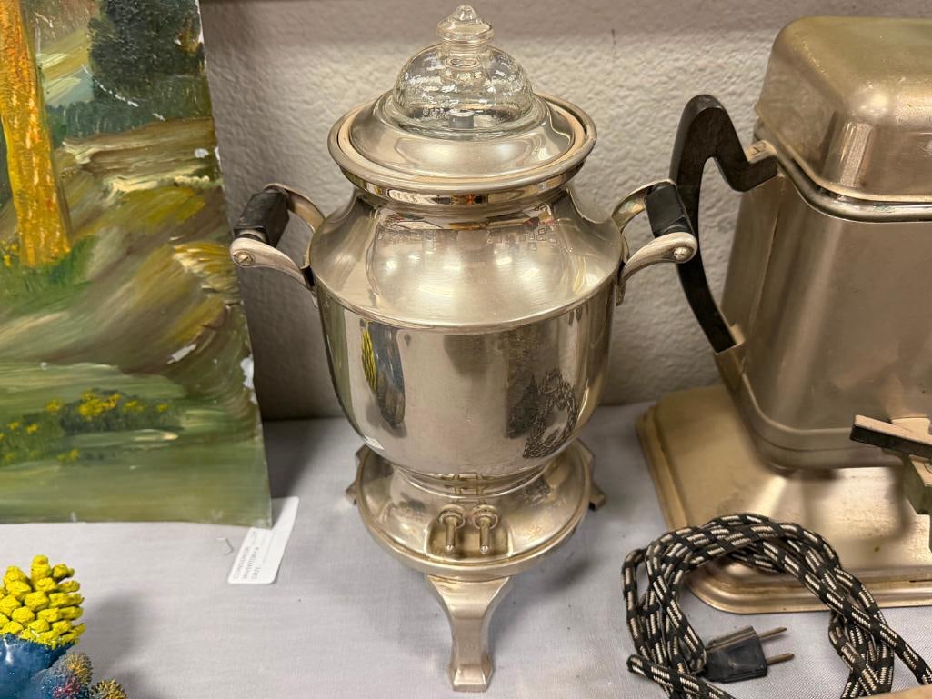 THREE VINTAGE KITCHEN APPLIANCES EDICRAFT SIPHONATOR, ELECTRIC WAFFLE IRON, AND PERCOLATOR - 14